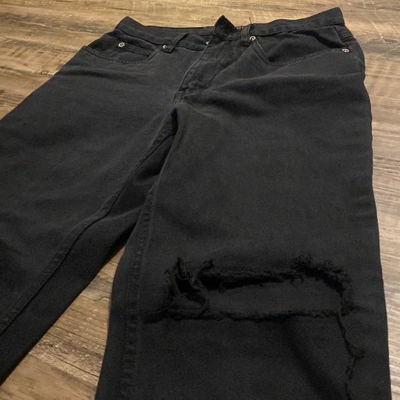 Contrast high rise mom jeans - Picture 1 of 7